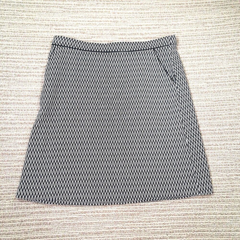​DB ESTABLISHED 1962 CHRISTOPHER BANKS SKIRT SMALL S BLACK WHITE CHEVRON ZIGZAG